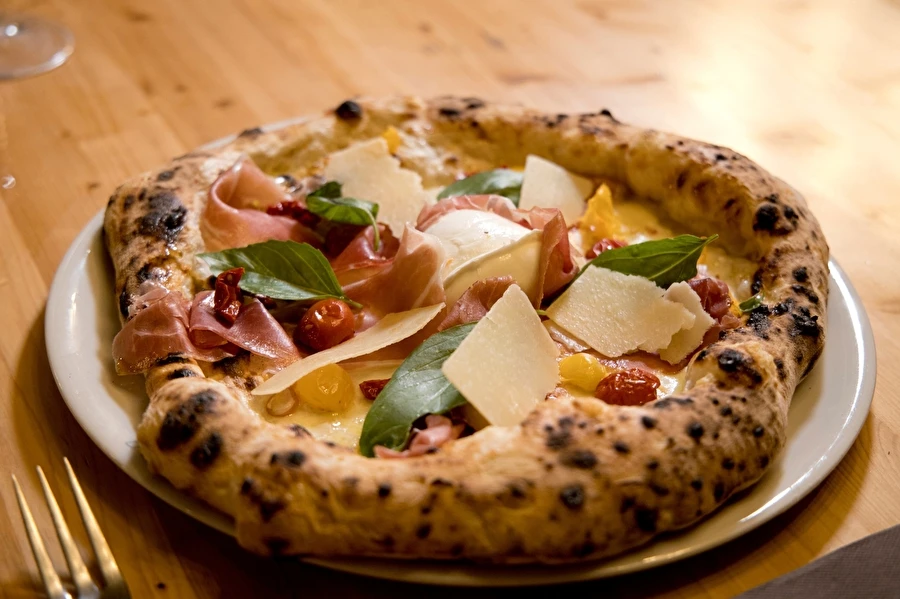 Neapolská pizza z plynového grilu