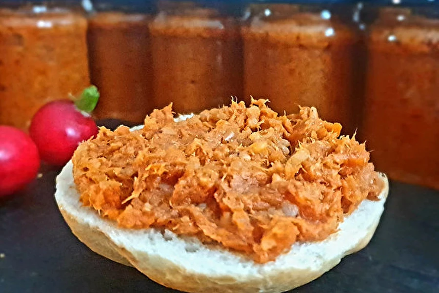 Browin Przepiśnik - Papriková nátierka z makrely