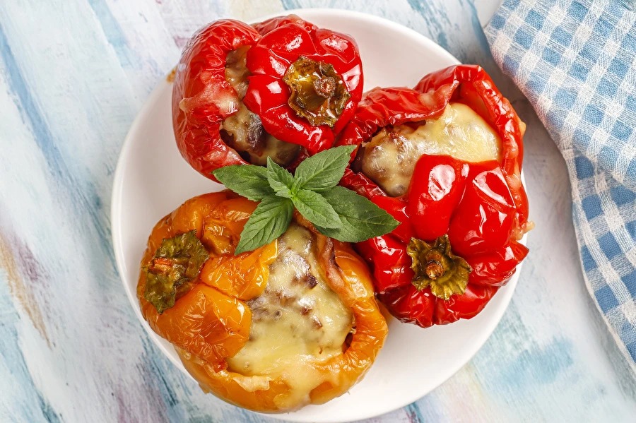 Plnené papriky z plynového grilu