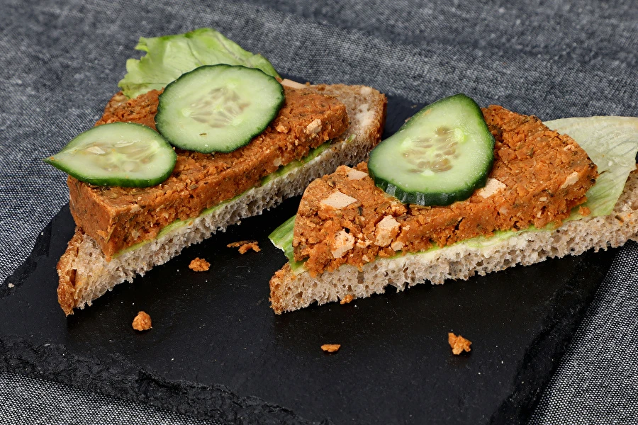 Browin Przepiśnik - Vegánska "mortadela" zo šunkovaru